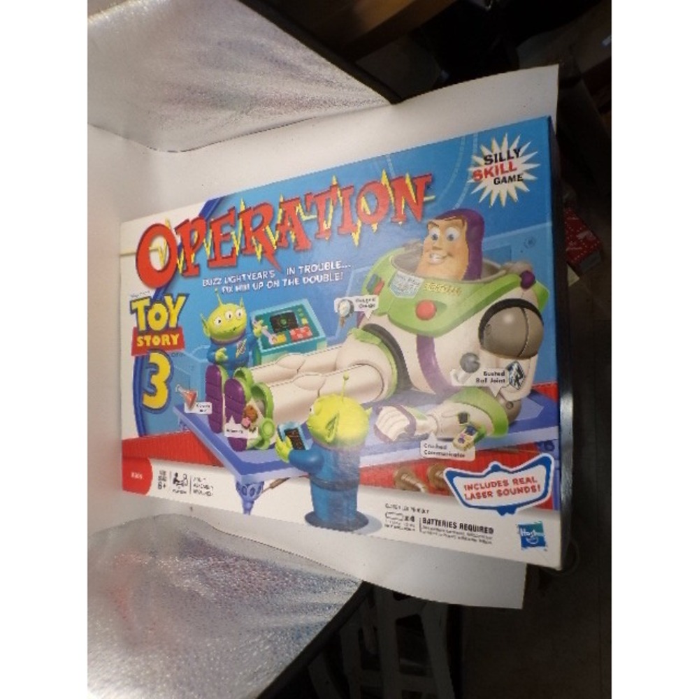 Hasbro Operation Toy Story 3 Buzz Lightyear Edition Board Game Laser Sounds READ